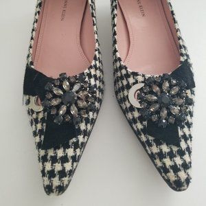 Anne Klein Vintage Wool houndstooth print kitten heels